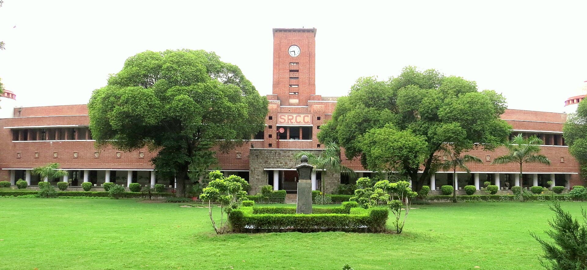 Shri Ram College of Commerce campus